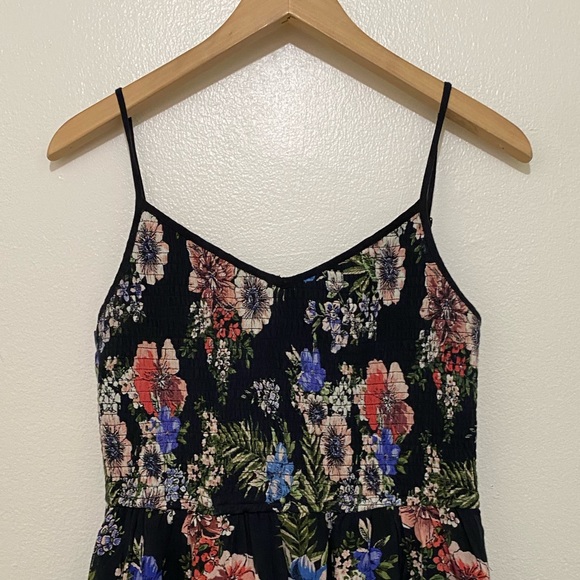 Floral Strappy Black Dress - Picture 3 of 10